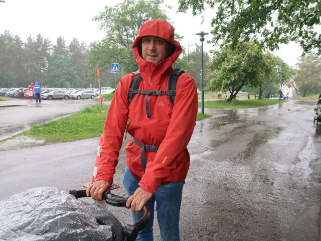 Ich in der Tivolitie in Helsinki (6. Juni)