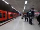 Sabine in der Kampin Metroasema in Helsinki (6. Juni)