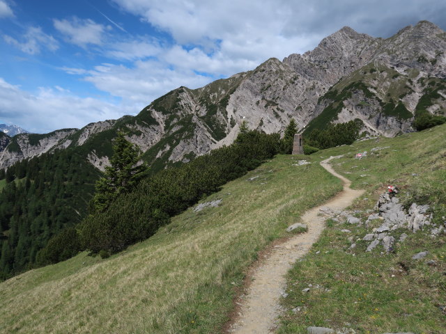 zwischen H&ouml;llkar und Solsteinhaus (14. Juni)