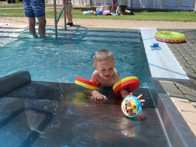 Nils