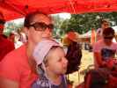 Sabine und Nils beim Kasperltheater