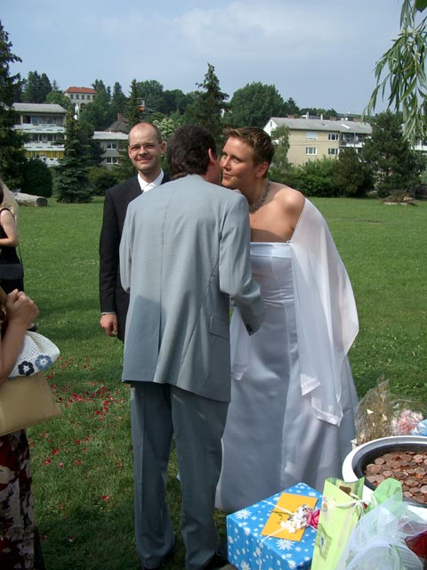 Christian, Erwin und Brigitte im Pfarrzentrum Rodaun