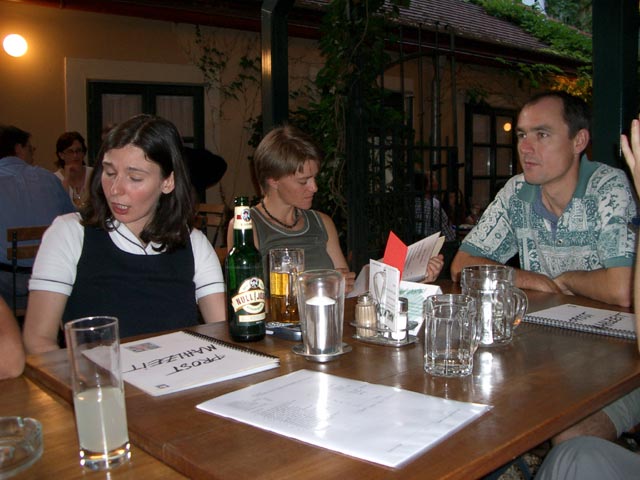 Susanne, Helga und Josef in der Schlo&szlig;gasse 21