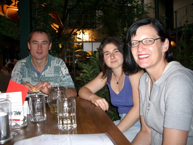 Josef, Sylvia und Gudrun in der Schlo&szlig;gasse 21