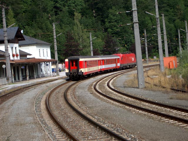 R 3694 im Bahnhof Großreifling (26. Juli)