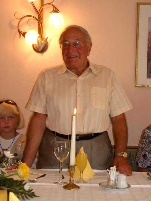 Opa im Gasthof Zur alten Post