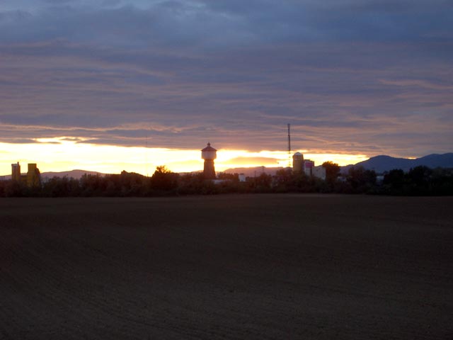 Sonnenuntergang über Süßenbrunn (11. Okt.)