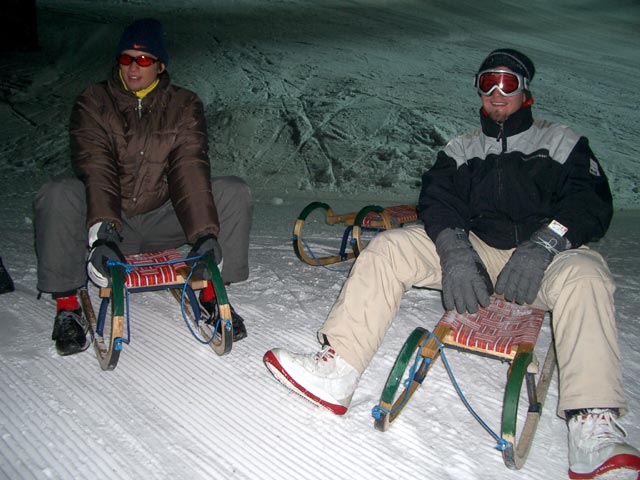 Andre und Markus auf der Rodelbahn