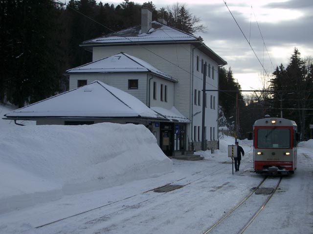5090 015-8 als R 6832 im Bahnhof Gösing (31. Jän.)