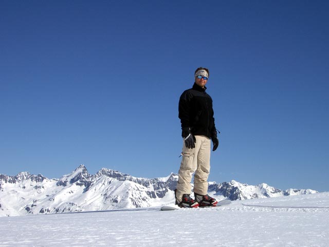 Markus neben der Piste 21 (16. Apr.)