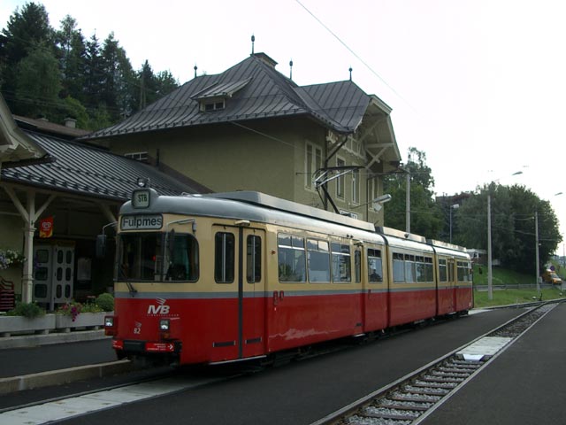 Wagen 82 der Stubaitalbahn im Bahnhof Fulpmes (7. Aug.)