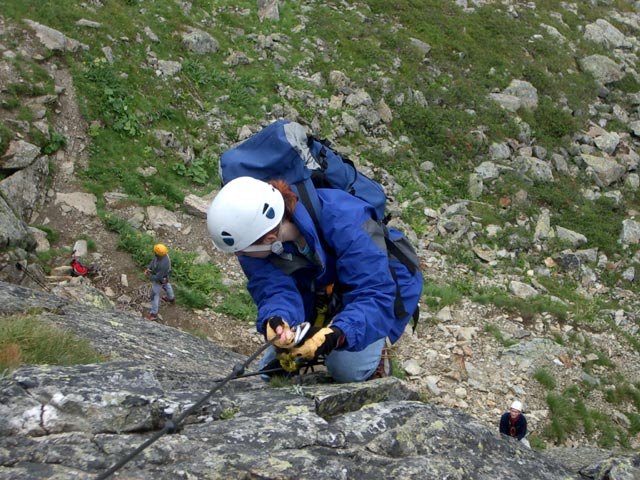 Daniela am Sommerwand-Übungsklettersteig (7. Aug.)
