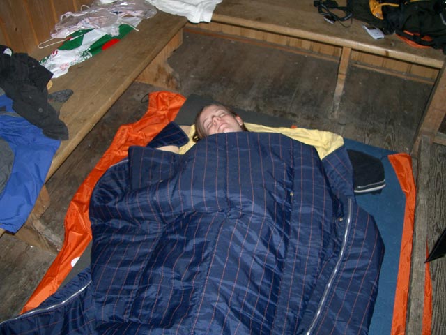 Daniela in der Babenstuber Hütte, 2.300 m (24. Okt)