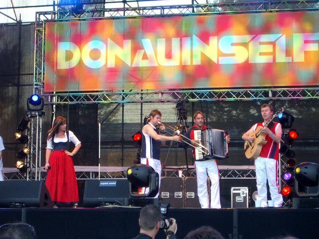 Global Kryner auf der Krone-Festbühne (24. Juni)