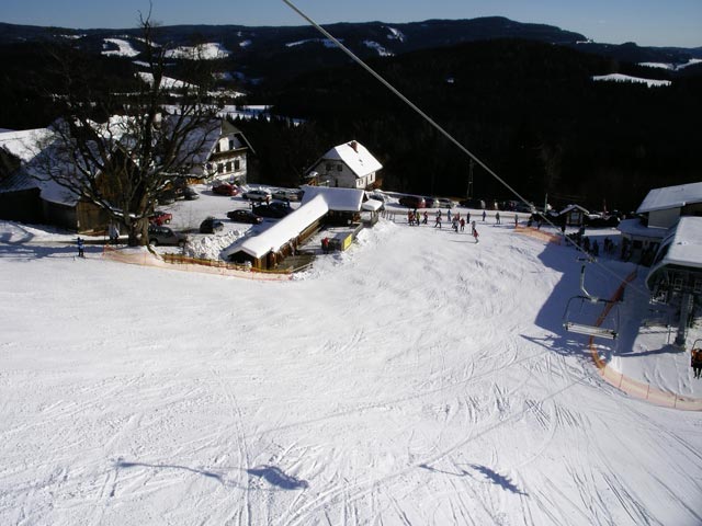 Liftgasthof Willenshofer 'Hauer' und Talstation der 4er Sesselbahn 'Hauereck Jet'