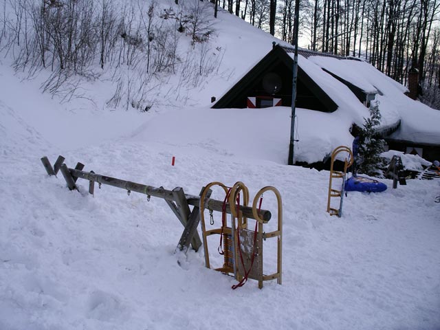 Lilienfelder Hütte, 956 m