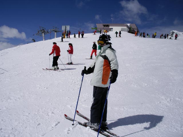 Daniela bei der Bergstation der Visnitzbahn (16. Apr.)