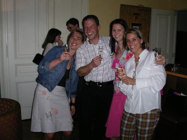 Sandra, Hans, Bettina und Doris im 'Living Room'