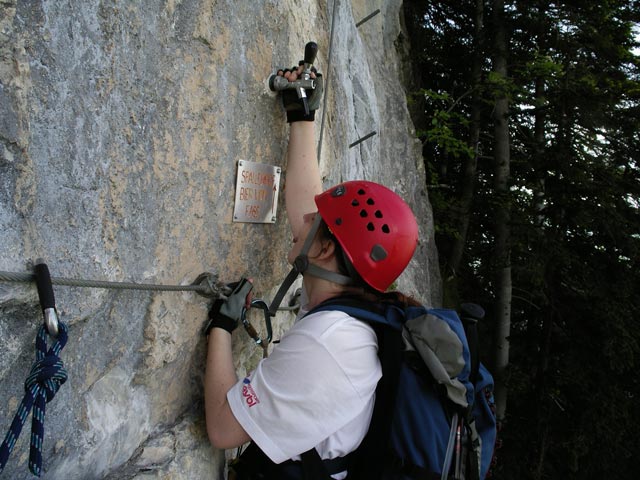 Via Kessi: Daniela bei der Bierzapfstelle (10. Juni)