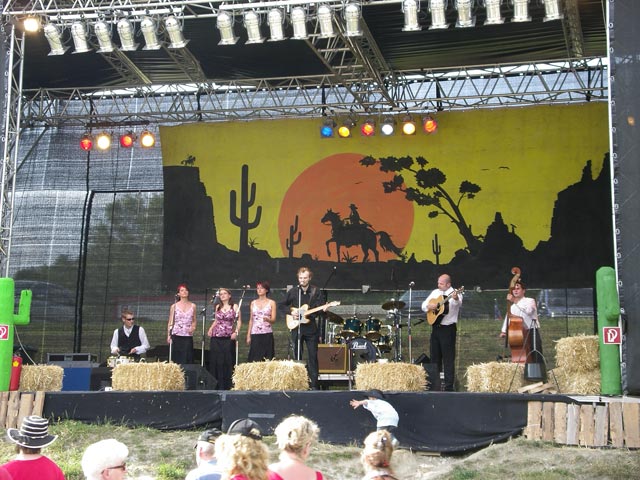 Bandana auf der Countrybühne (23. Juni)