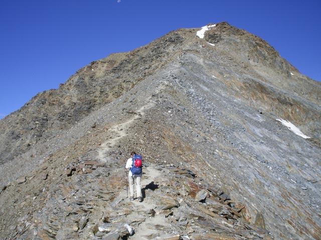 Daniela zwischen Brizzi-Hütte und Kreuzspitze (12. Sep.)