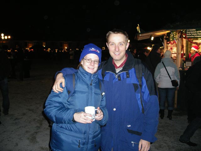 Daniela und ich im Kultur- und Weihnachtsmarkt Schloß Schönbrunn