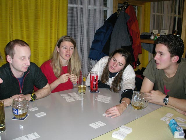 Christoph, Nina, Gudrun und Reinhard im Terzerhaus, 1.626 m (31. Dez.)