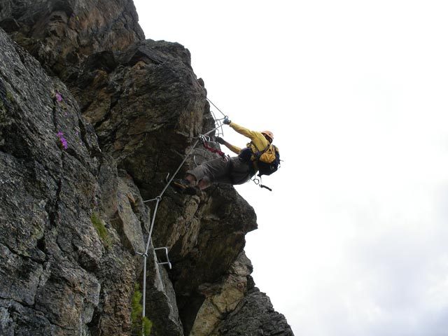 Anton Renk-Klettersteig: Axel in der Schl&uuml;sselstelle