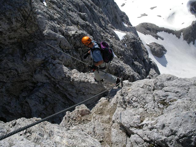 Westgrat-Klettersteig: Erich  zwischen Kleinem Koppenkarstein und Gro&szlig;em Koppenkarstein (8. Juni)