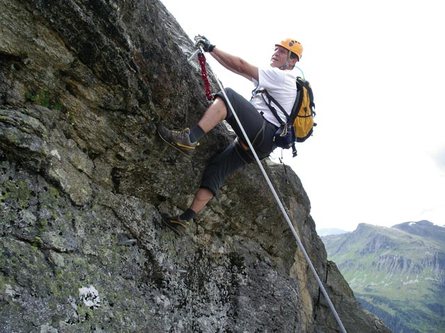 Silvapark-Klettersteig: Axel in der ersten Schlüsselstelle