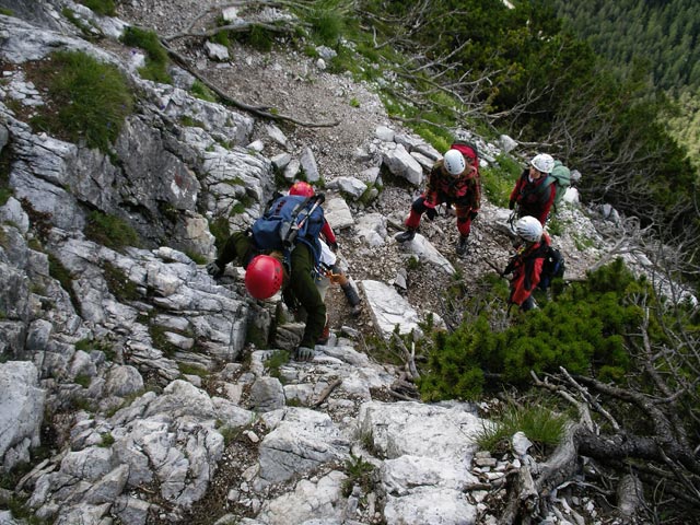Daniela, Irmgard, Brigitte und Doris im Einstieg Via Ferrata Michielli Albino Strobel:  (11. Juli)