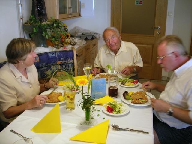 Oma, Opa und Franz in Gerhard's Wiazhaus