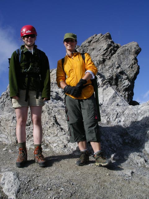 Daniela und Theresa zwischen M&auml;delegabel und Schwarzmilzferner (4. Aug.)