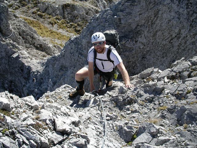 Innsbrucker Klettersteig: Andreas zwischen Westlicher Sattelspitze und &Ouml;stlicher Sattelspitze