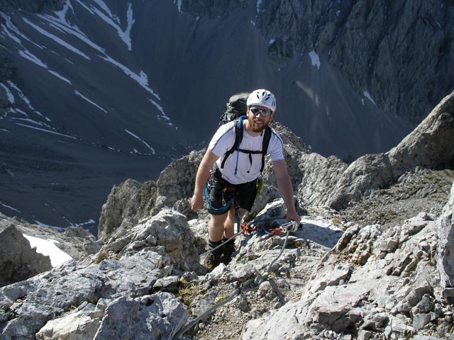 Innsbrucker Klettersteig: Andreas zwischen Westlicher Sattelspitze und &Ouml;stlicher Sattelspitze