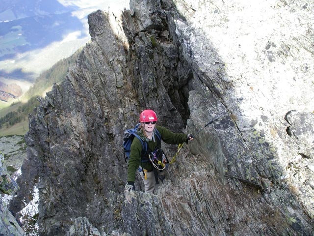 Henngrat-Klettersteig: Daniela in der Variante 'Da' Luftig' (29. Sept.)