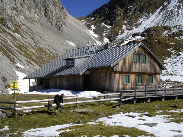 Obstanser-See-Hütte, 2.304 m (7. Okt.)