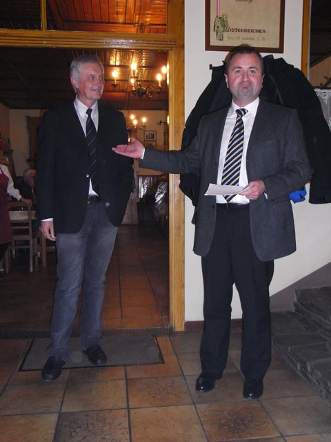 Franz und Harald im Heurigen &Ouml;sterreicher