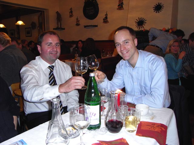 Harald und Florian im Heurigen &Ouml;sterreicher