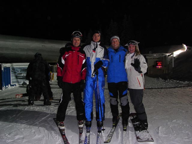 Ich, Robert, Michael und Doris bei der Bergstation der Zau[:ber:]g Kabinenbahn
