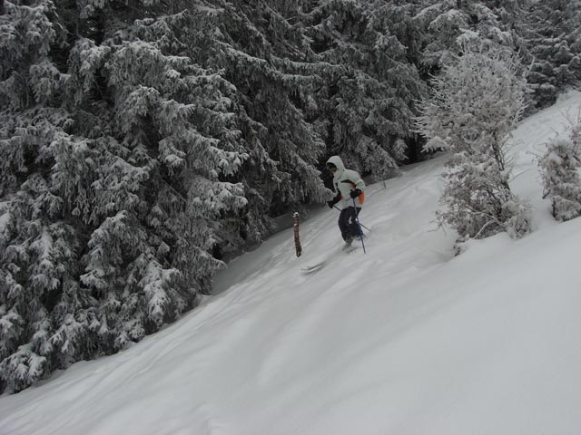 Daniela neben dem Hüttenhang (1. Jän.)