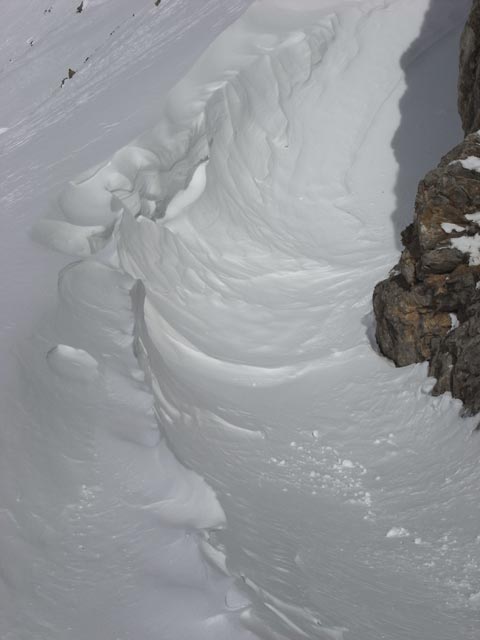 neben der Piste 14a (8. Apr.)