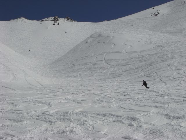 Markus zwischen Piste 38 und Skiroute 39 (13. Apr.)