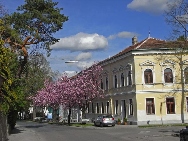 Bahnstra&szlig;e von Hadersdorf