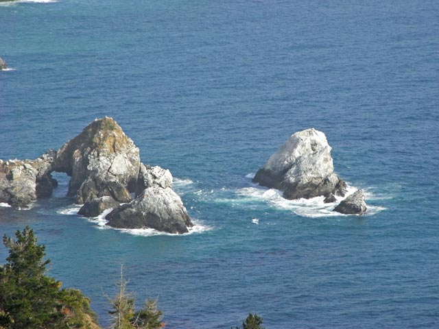 McWay Rocks an der Pazifikk&uuml;ste (8. Mai)