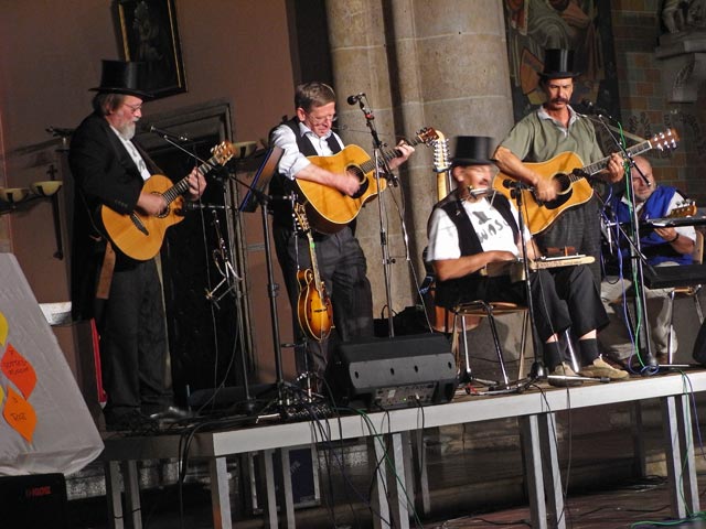 The Worried Men Skiffle Group in der St. Othmar-Kirche