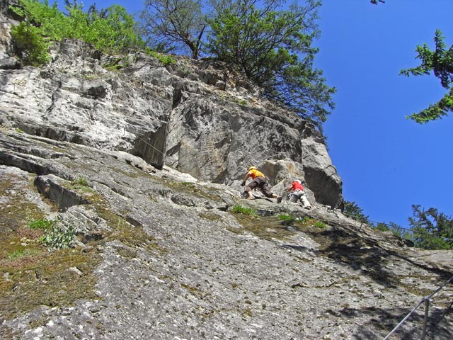 Zimmereben-Klettersteig: Axel und Martina am Beginn der Schl&uuml;sselstelle
