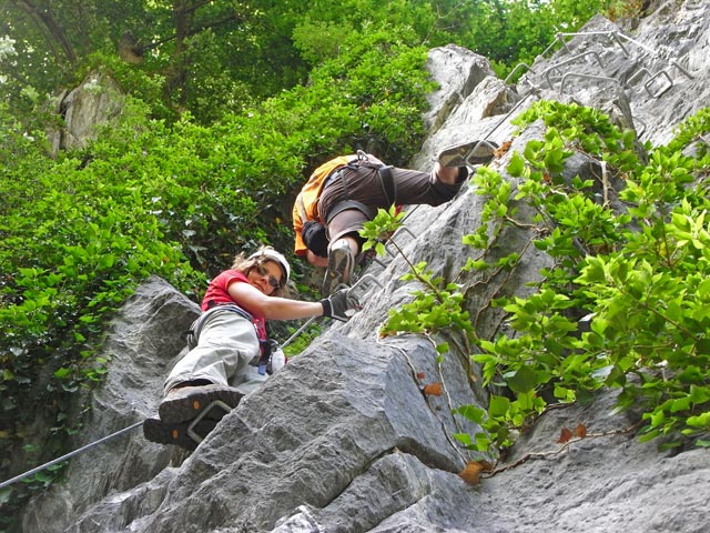 Huterlaner-Klettersteig: Martina und Axel in der 'Efeuplantage'
