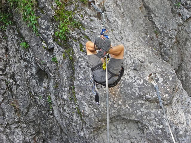 &Ouml;TK-Klettersteig Pirkner Klamm: Christoph auf der vierten Seilbr&uuml;cke(6. Juli)