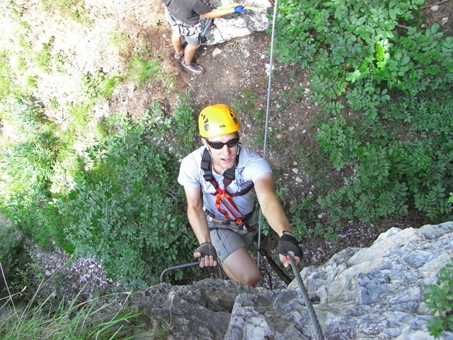 Koflwand-Klettersteig: Christian in der Schl&uuml;sselstelle (6. Juli)